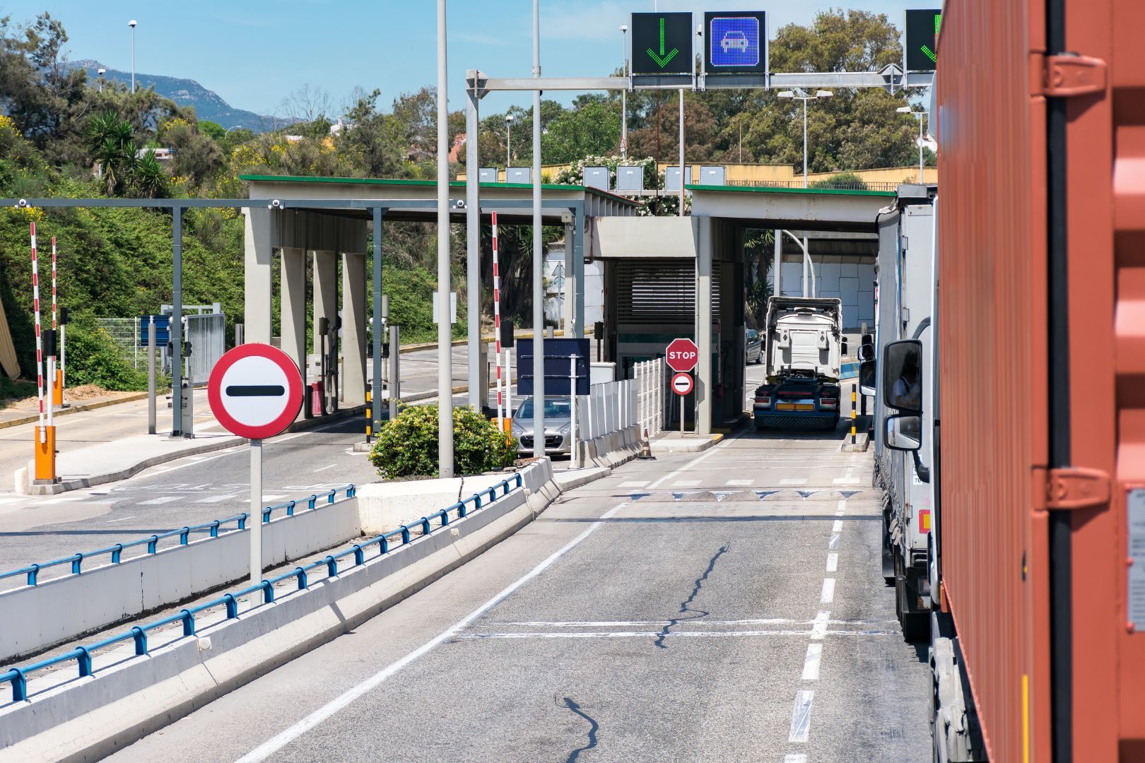 Tecnica doganale e dei trasporti internazionali