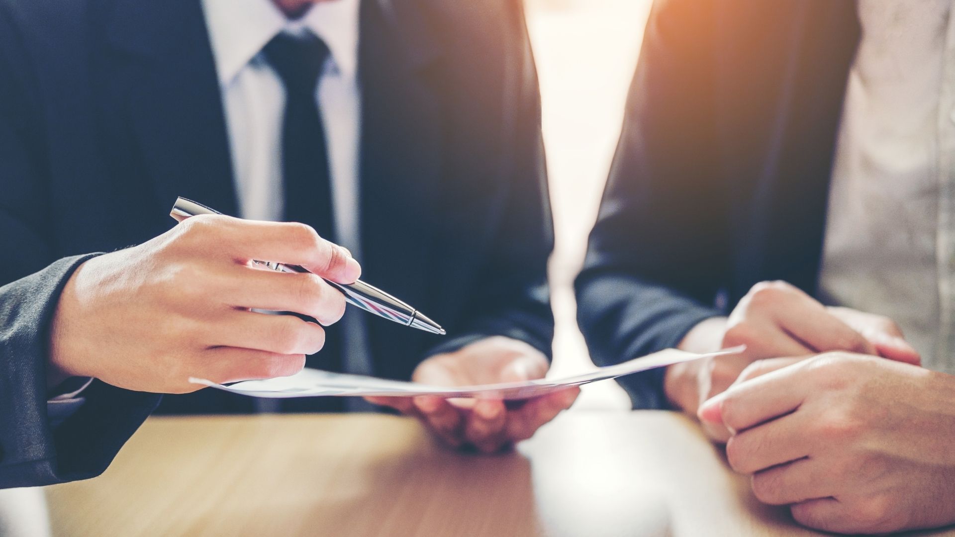 Gli Incoterms ® 2020 e il trasferimento della proprietà
