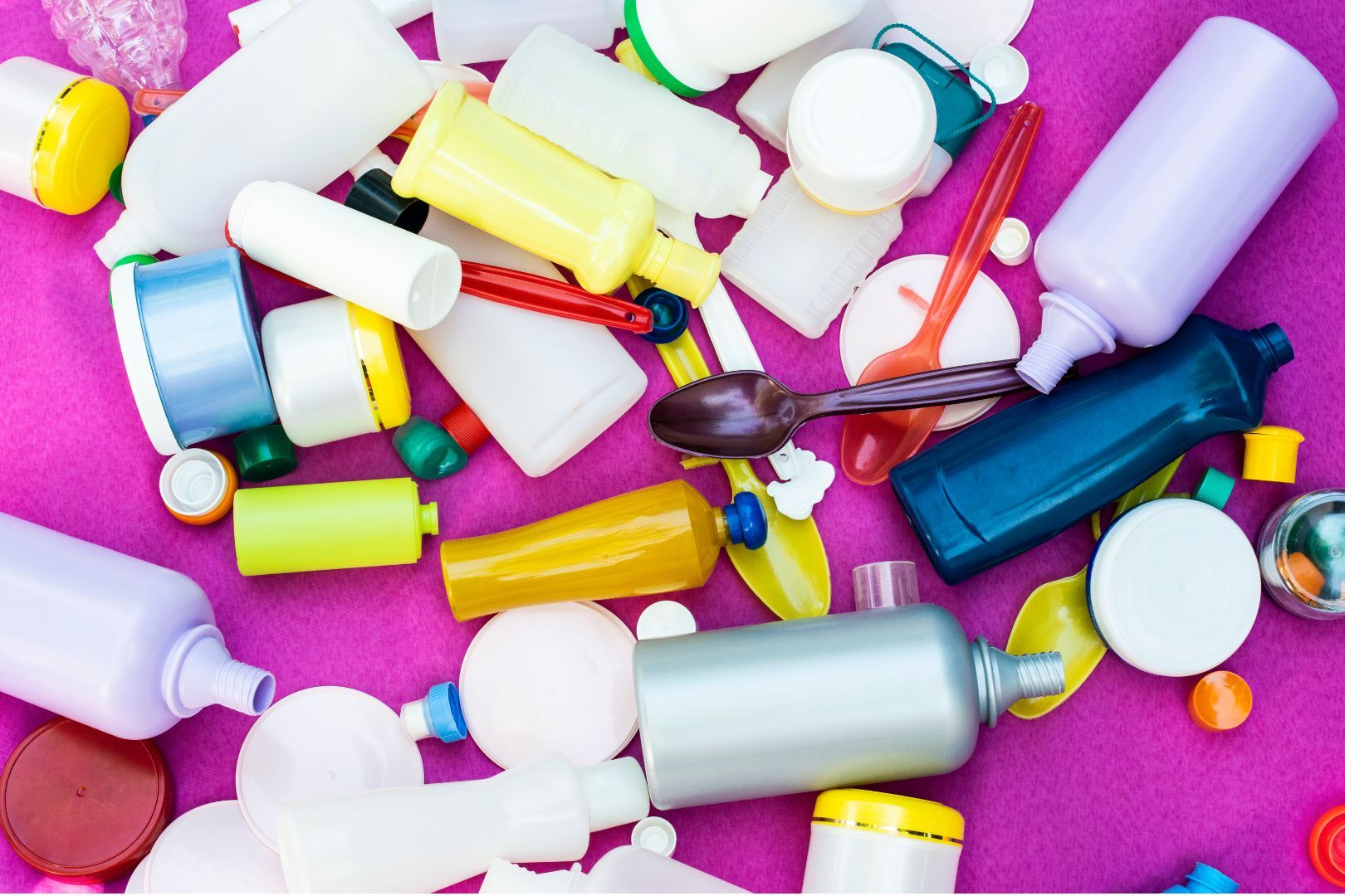Immagine copertina PPWR e overpackaging: meno materiale, meno volume e massimo 50% di spazio vuoto